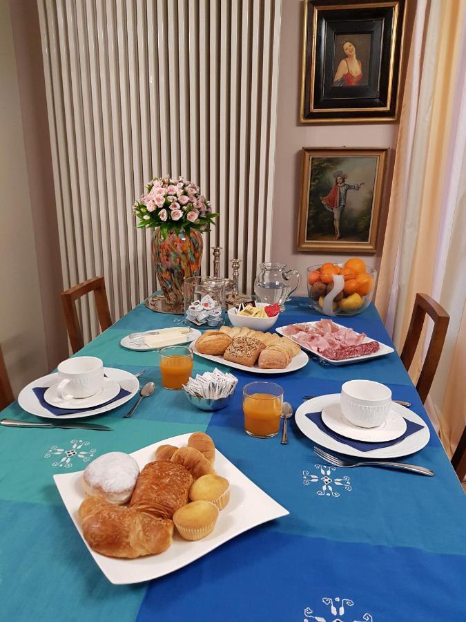 La Stanza Dei Sogni Hotel Салуцо Екстериор снимка