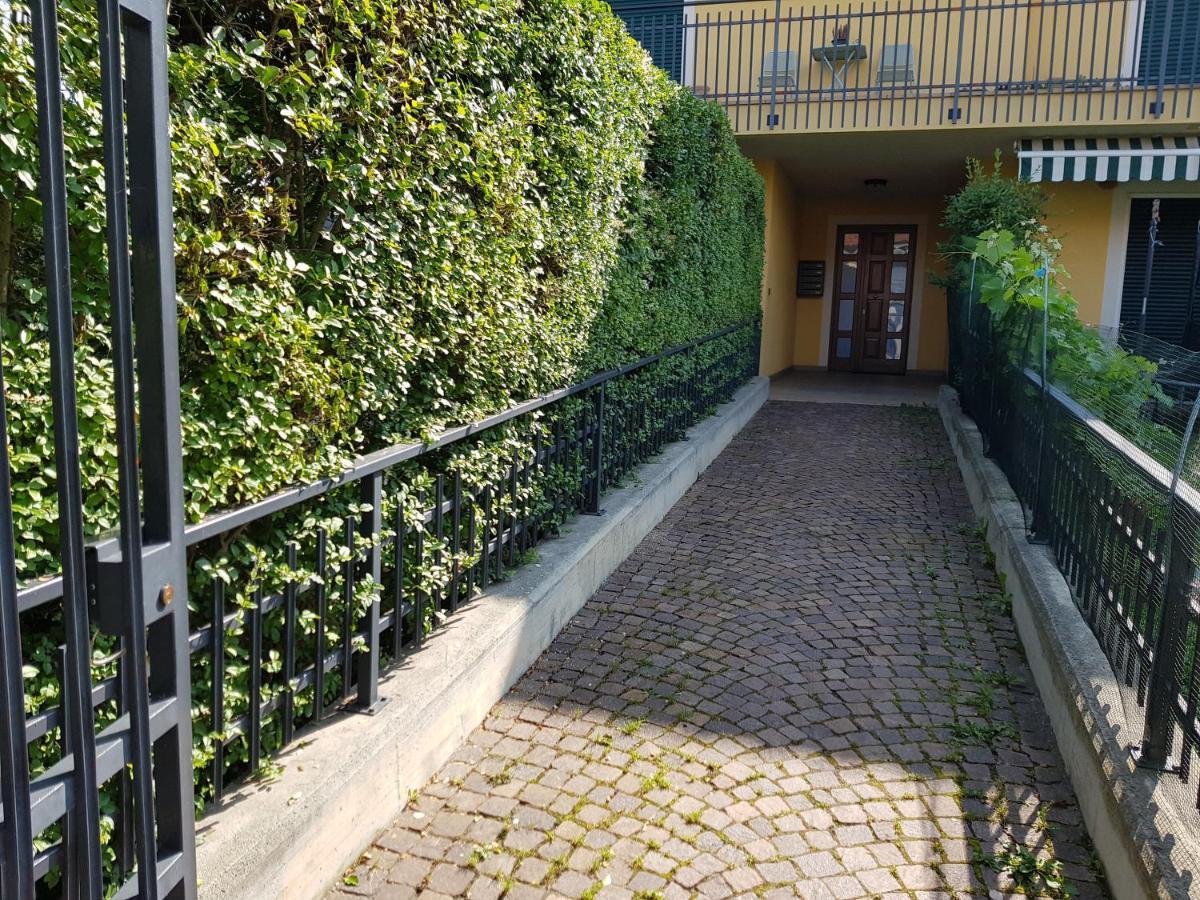 La Stanza Dei Sogni Hotel Салуцо Екстериор снимка